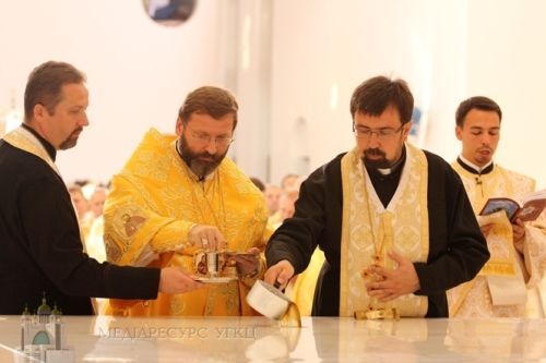 Блаженніший Святослав освятив Патріарший собор Воскресіння Христового Блаженніший Святослав освятив Патріарший собор Воскресіння Христового